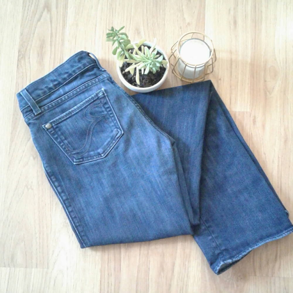 Rock & Republic Straight Leg Jeans